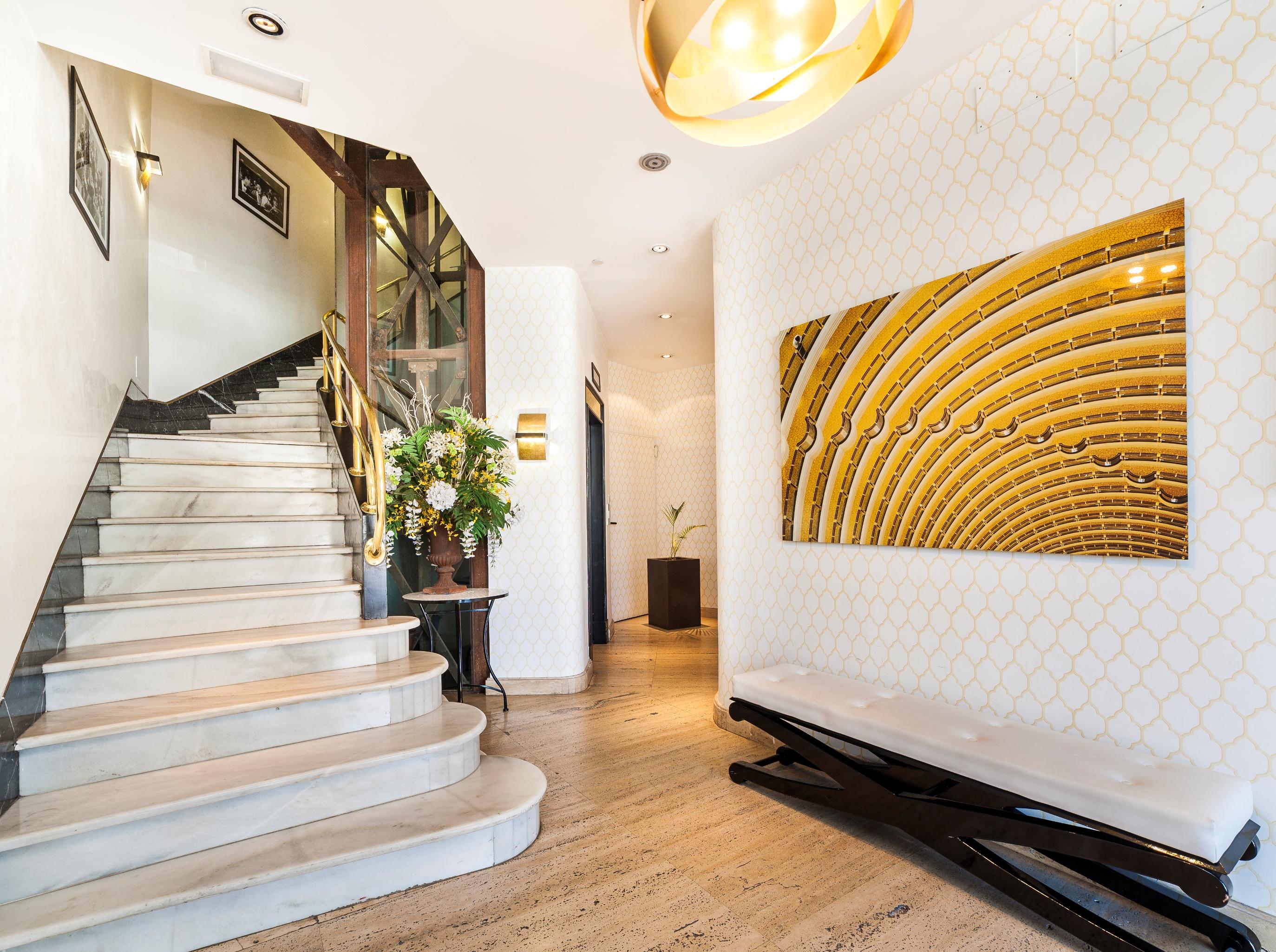 Palacio Avenida (adults Only) Khách sạn