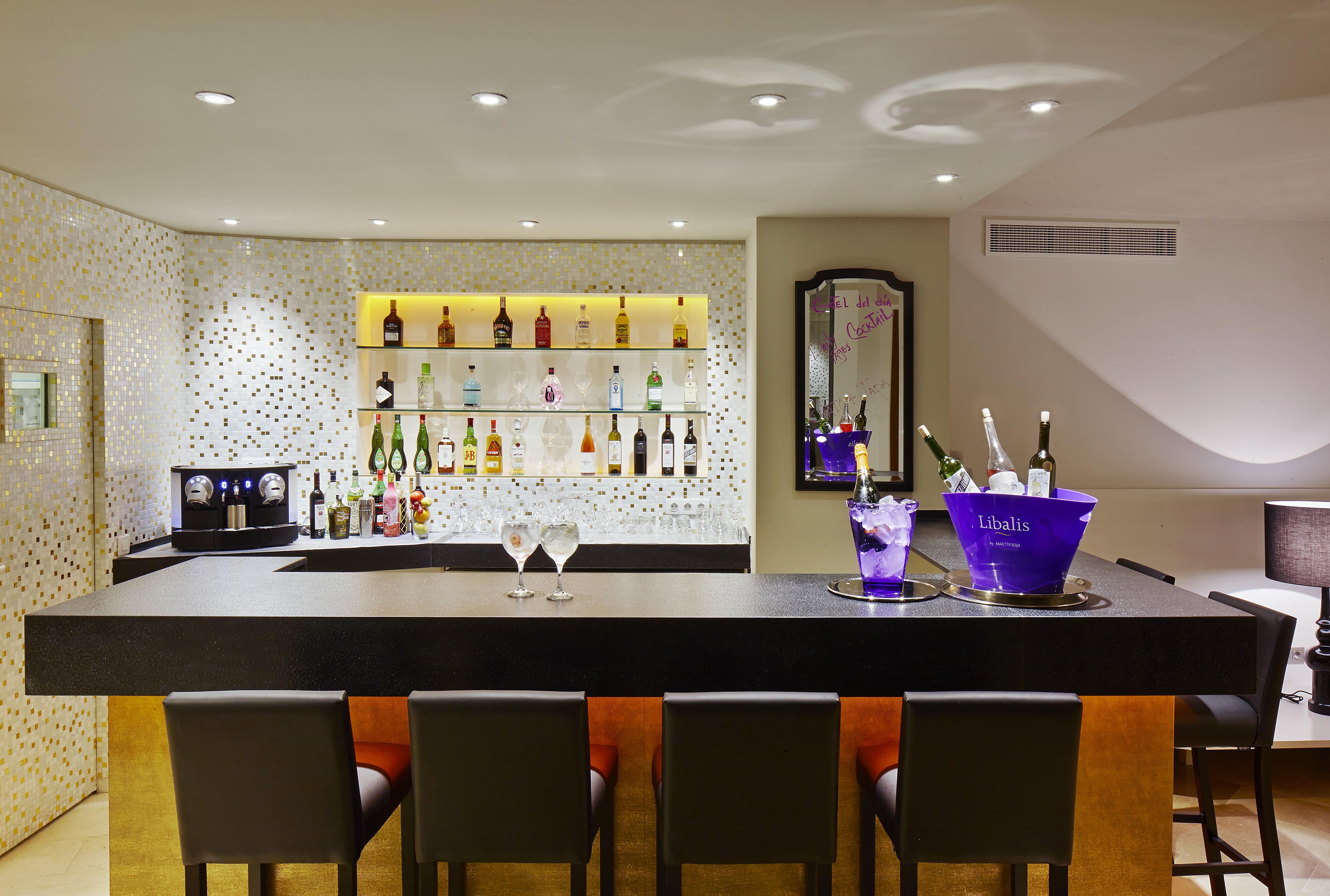 Palladium 4*