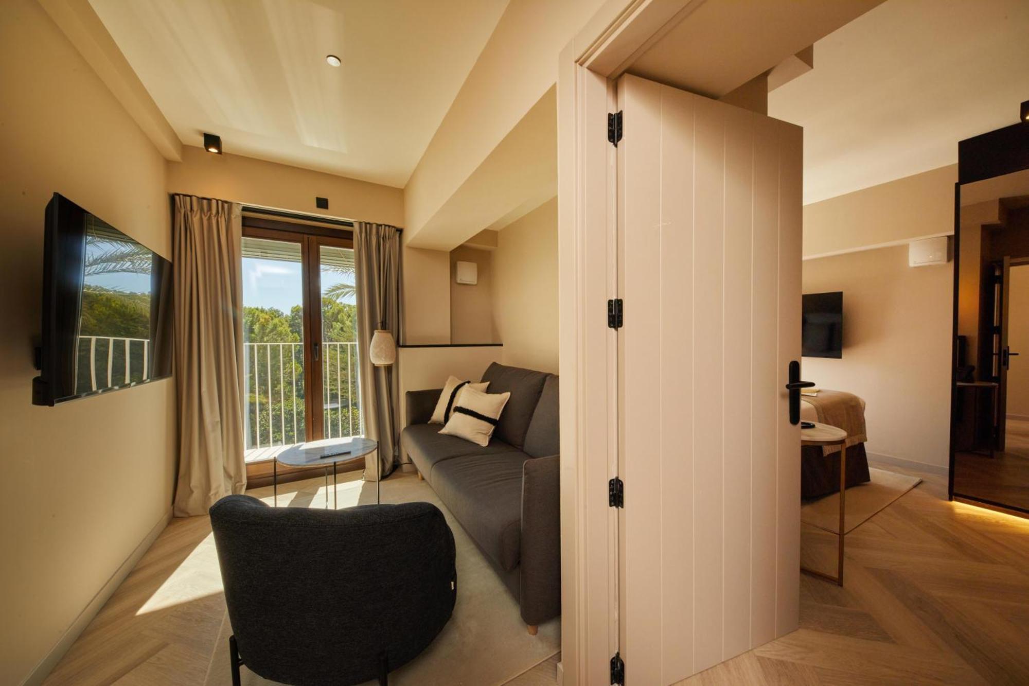 Belle Marivent Mediterranean Petit Hotel 4*