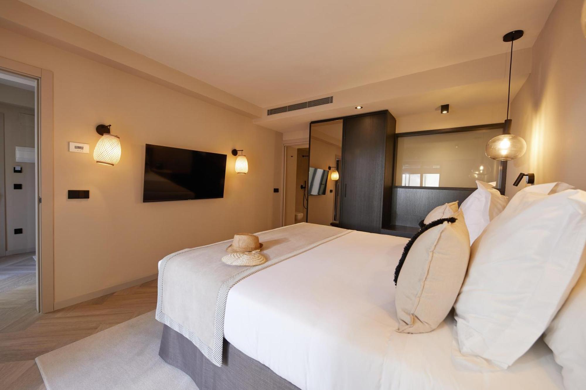 Belle Marivent Mediterranean Petit Hotel 4*