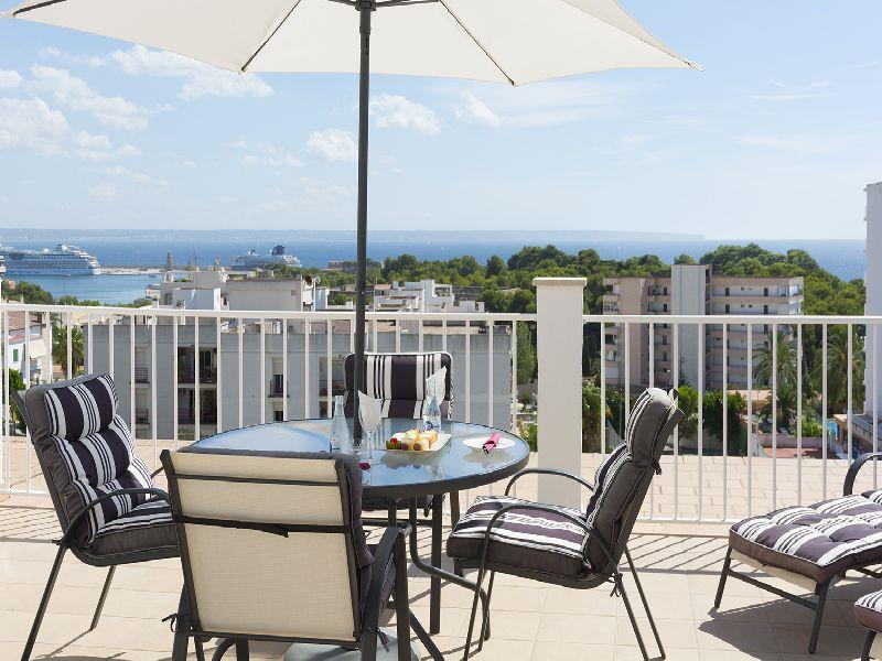 Dali Hotel *