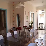 Hostel Pura Vida - Albergue Juvenil