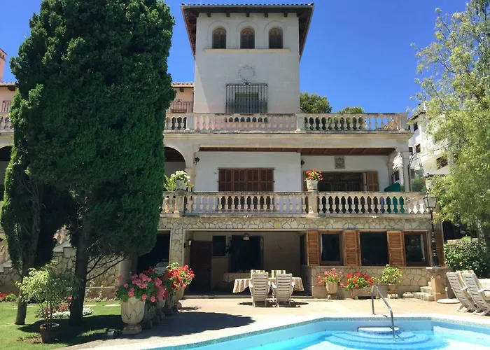 Villa Son Armadans