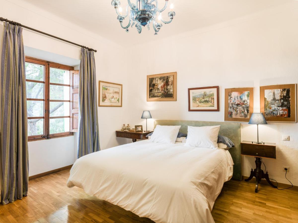 Holiday Finca Biniatzar Biệt thự