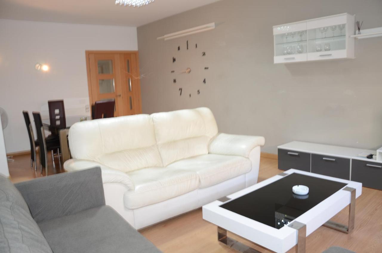Avenidas Apartment *