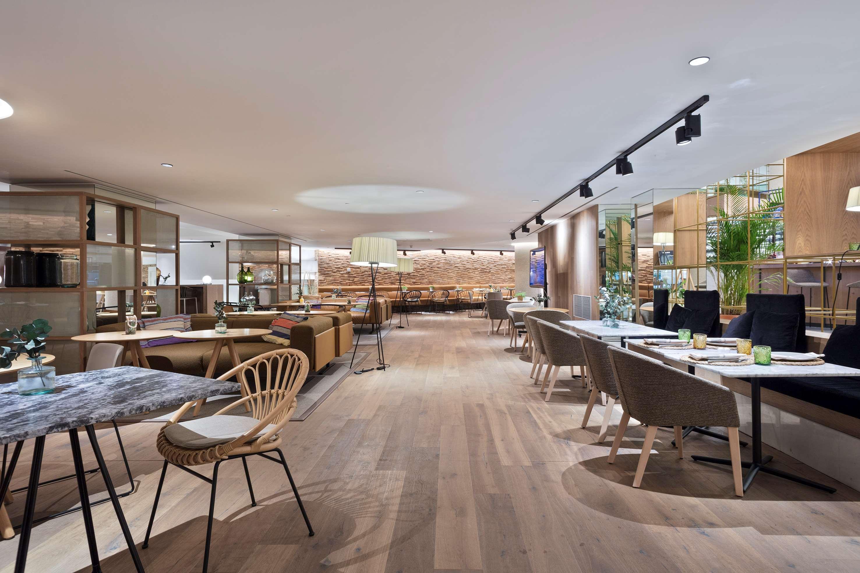 Melia Marina Khách sạn