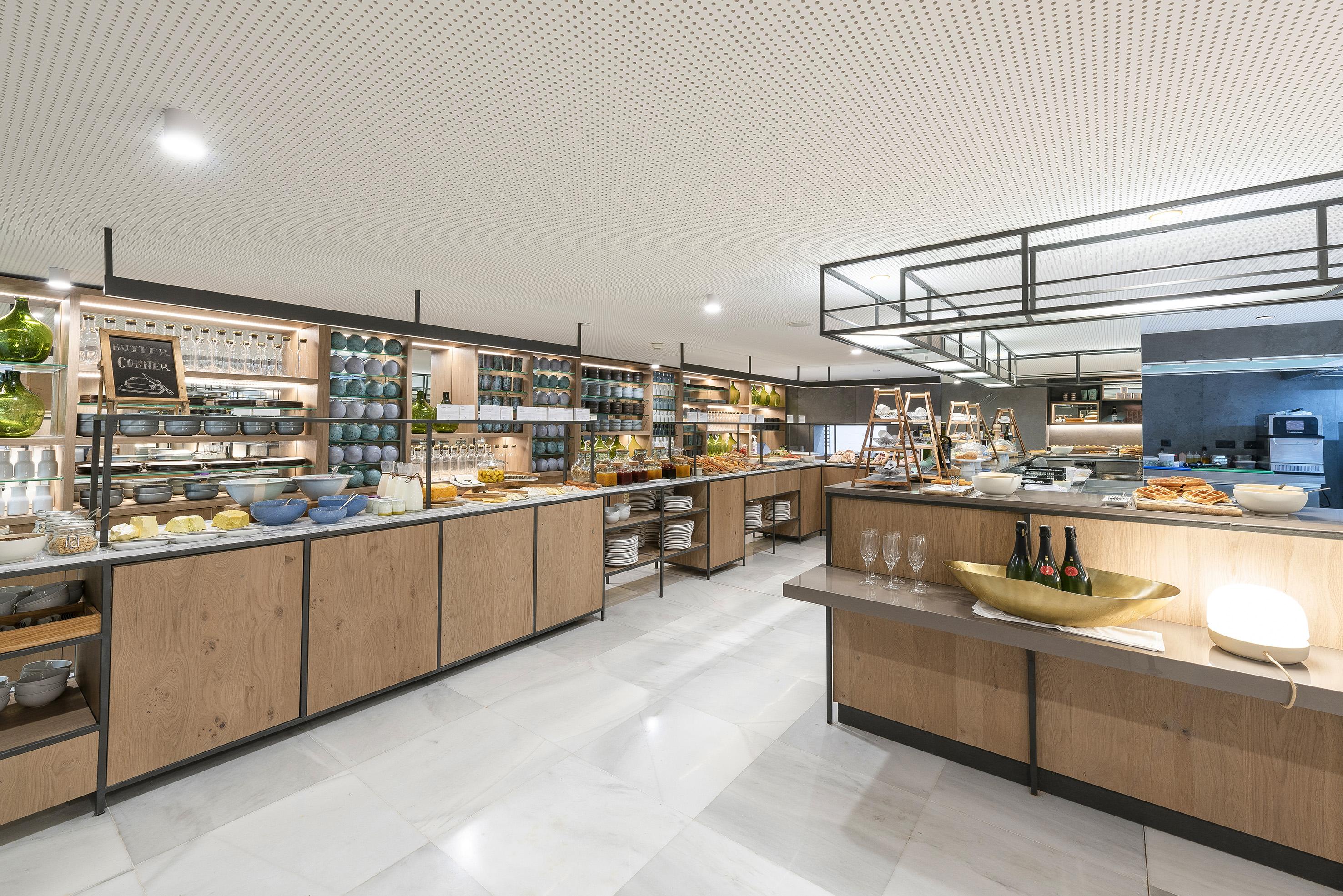 Melia Marina Khách sạn