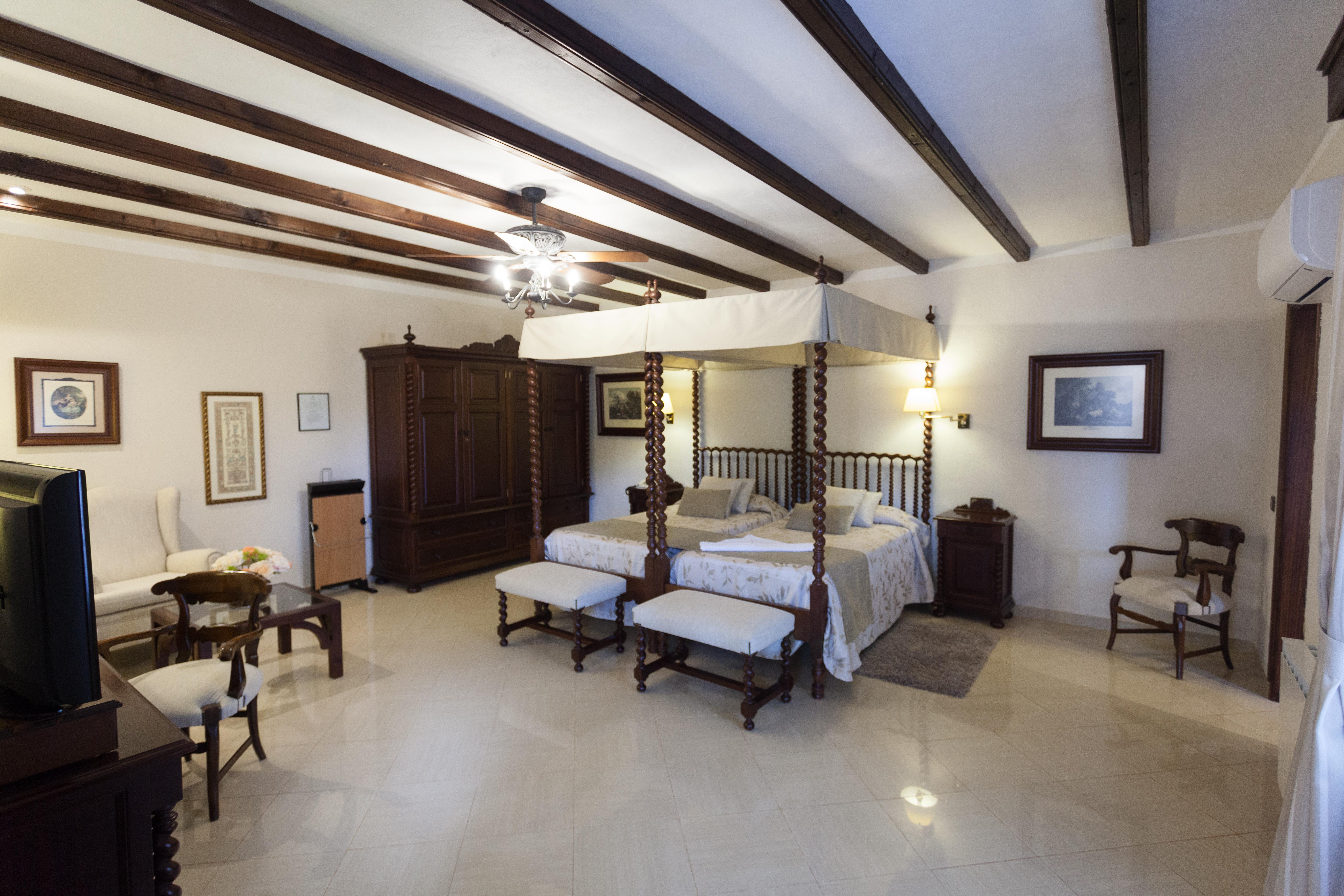 Son Moli Khách sạn 4*