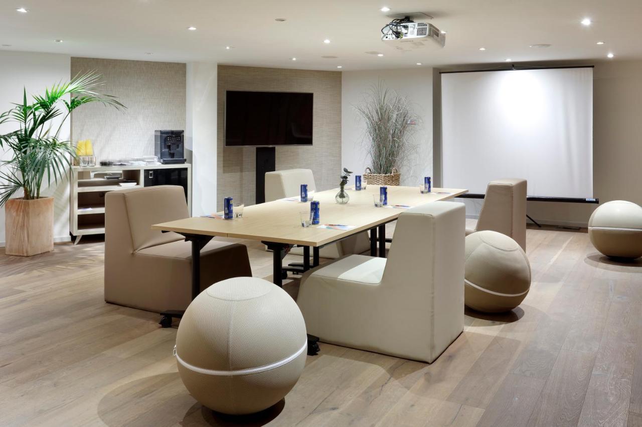 Melia Marina Khách sạn