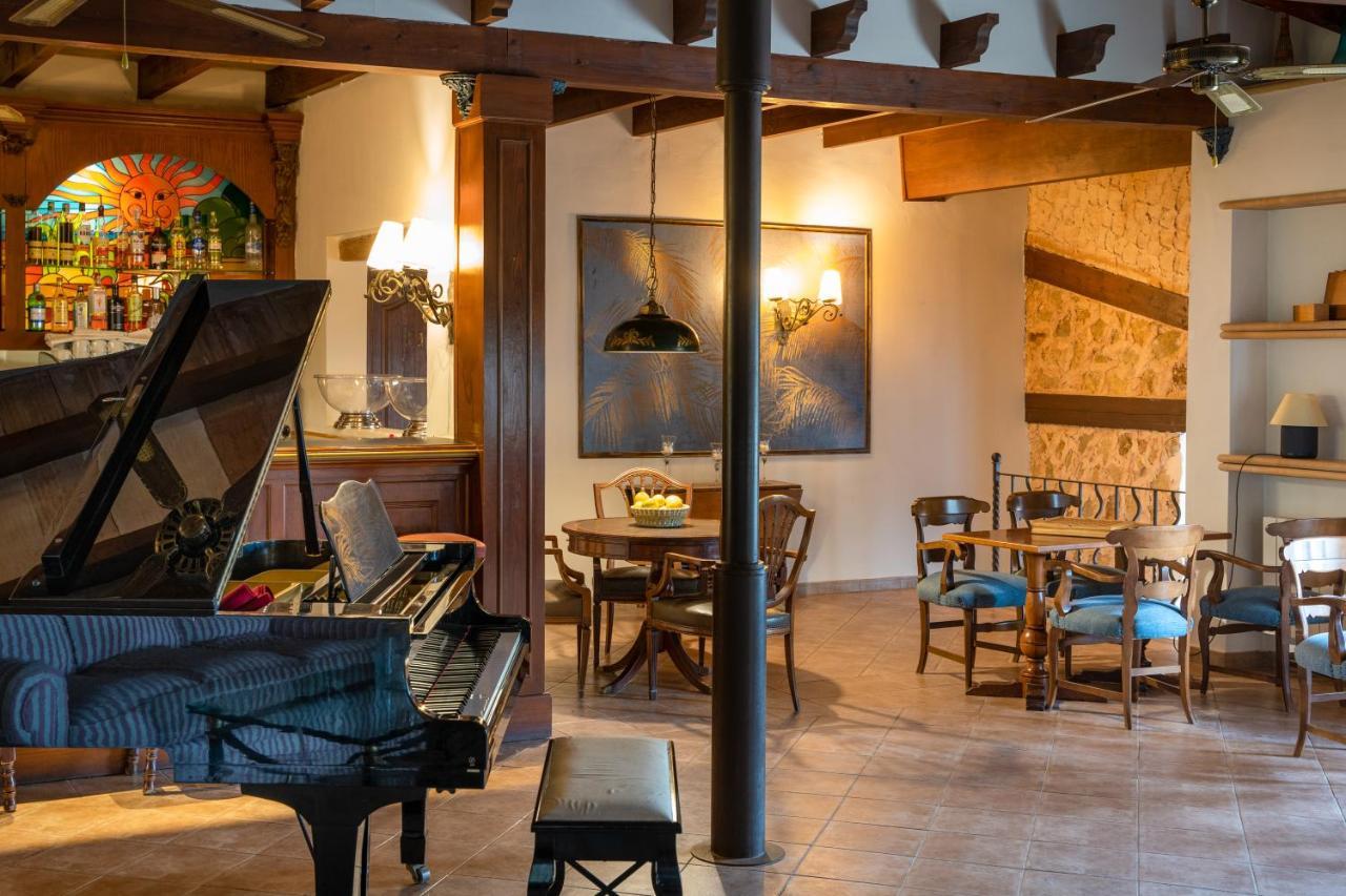 Son Moli Khách sạn 4*