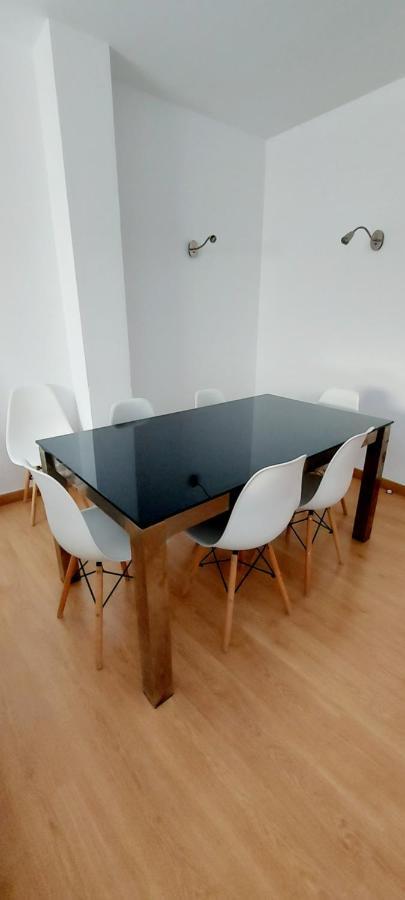 Avenidas Apartment *