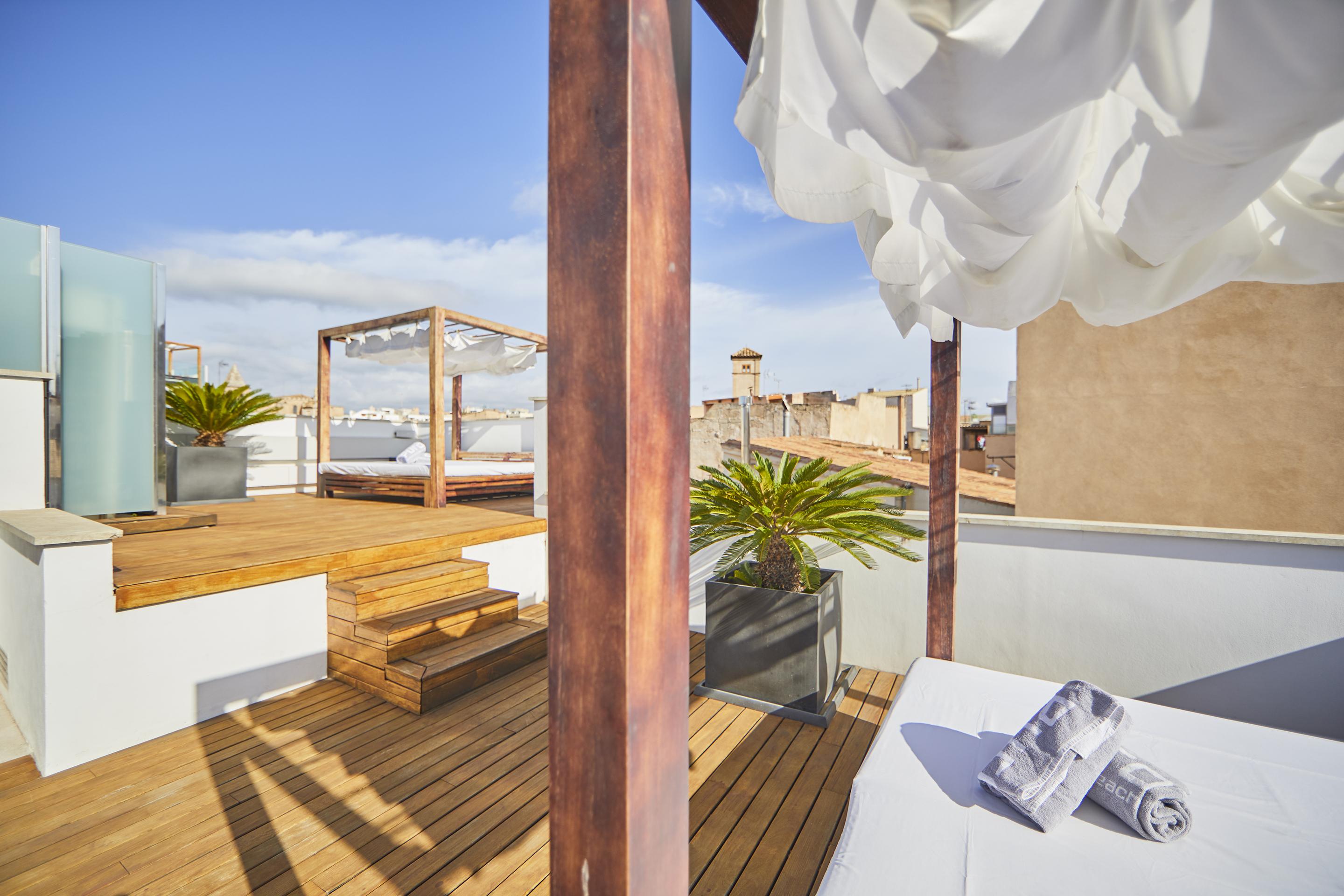 Hotel Puro Oasis Urbano 4*