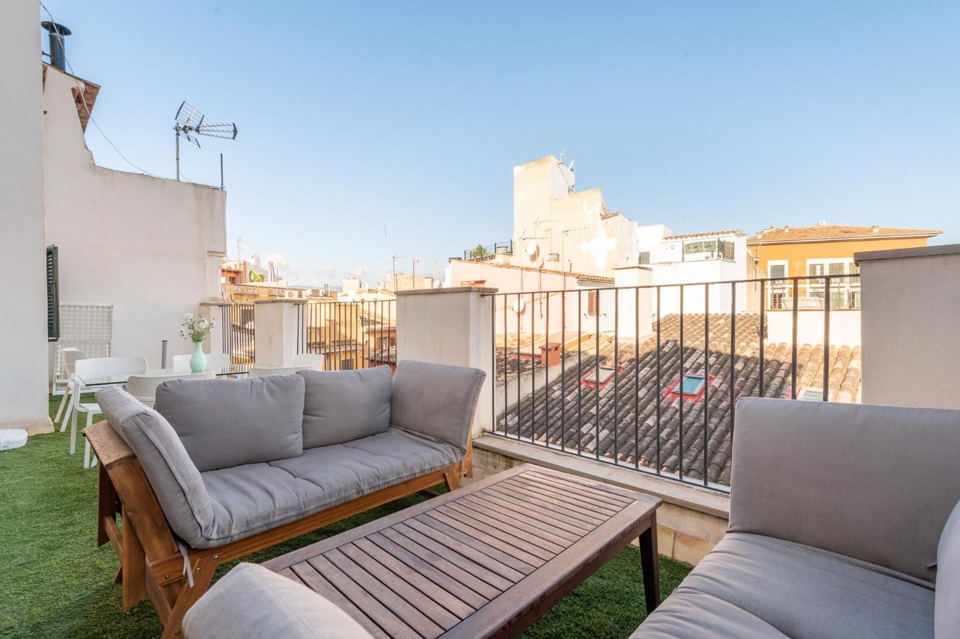 - Ti * Palma de Mallorca
