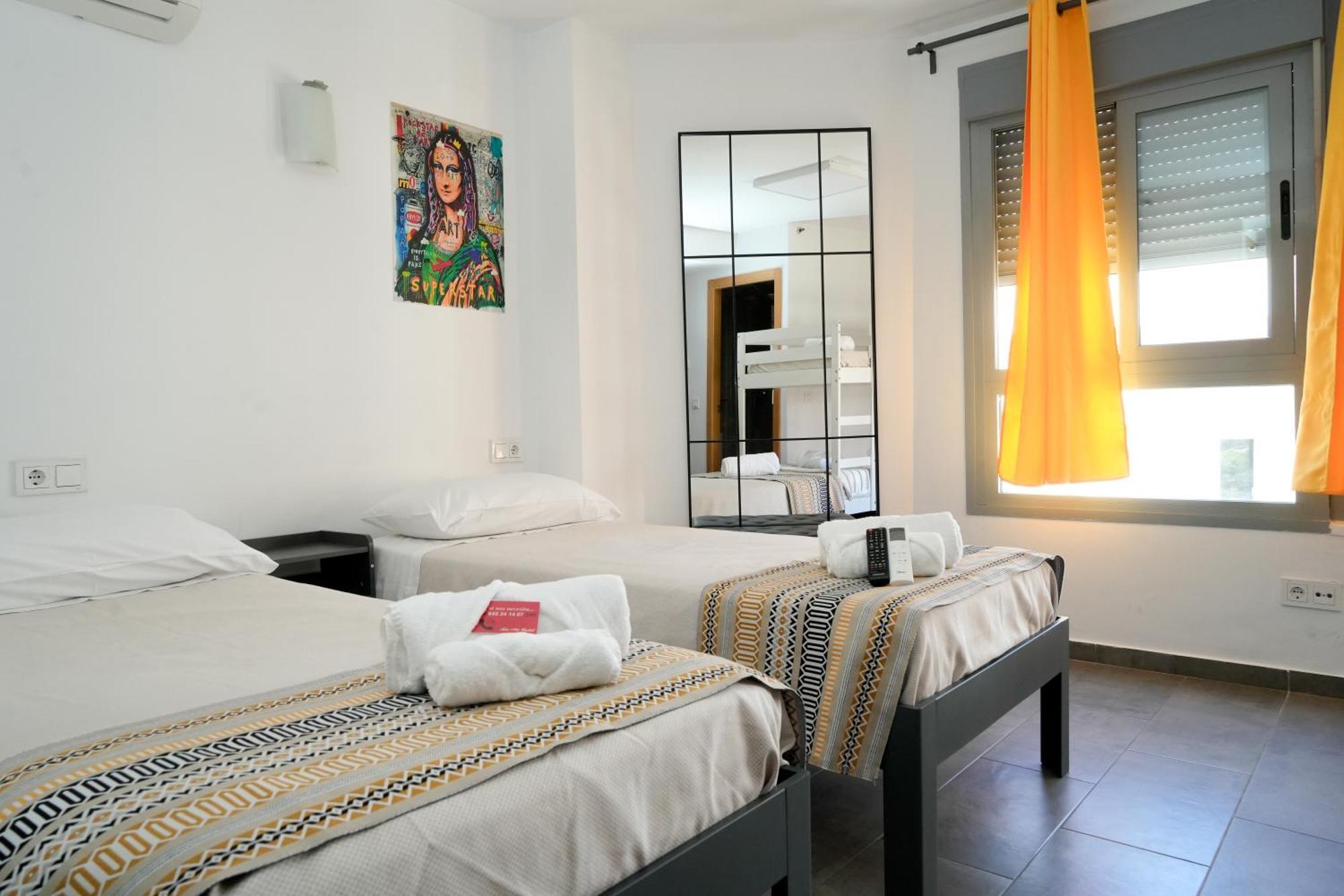 New Art - Juvenil Nhà trọ Palma de Mallorca