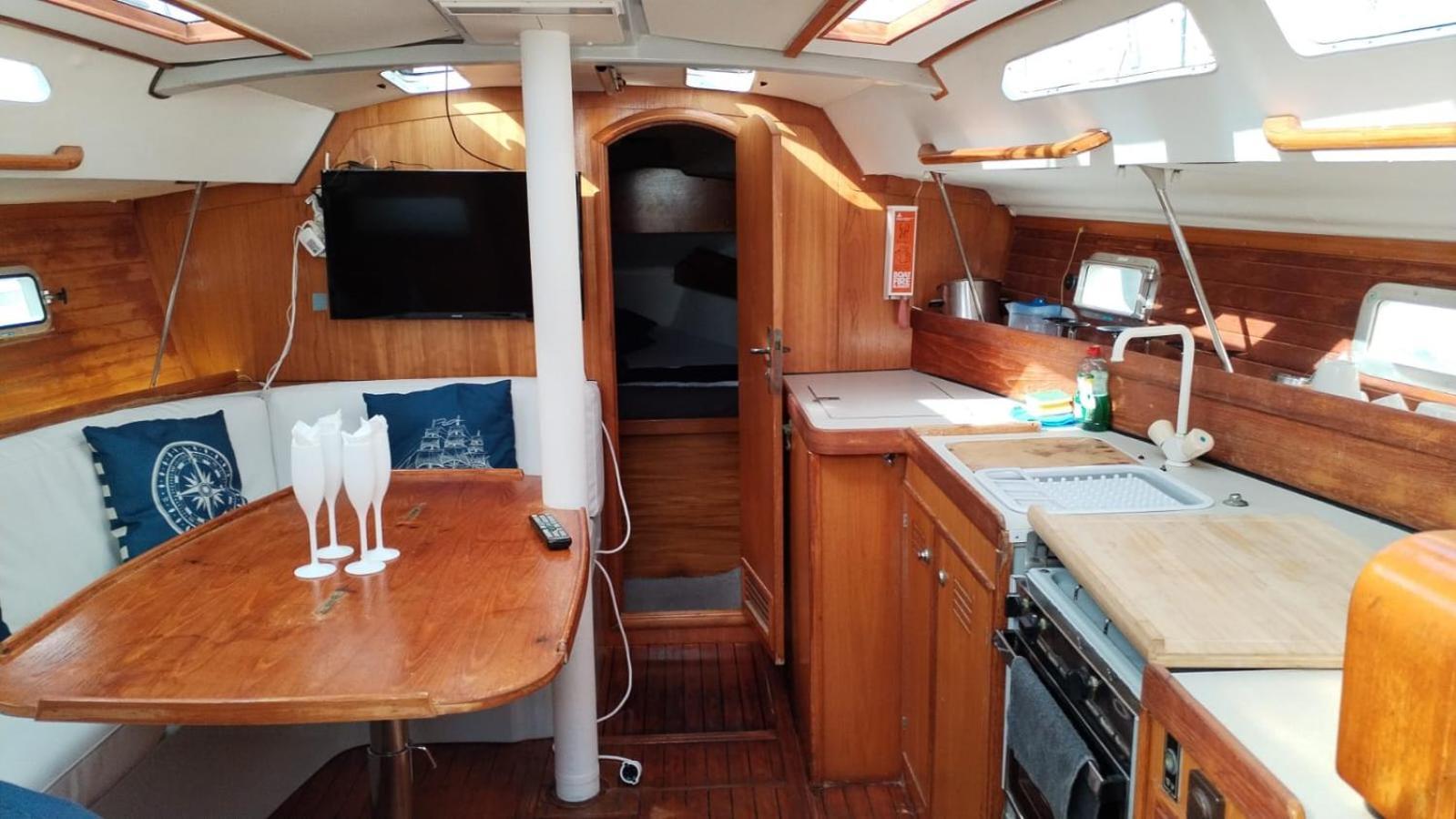 Botel Velero Privado *