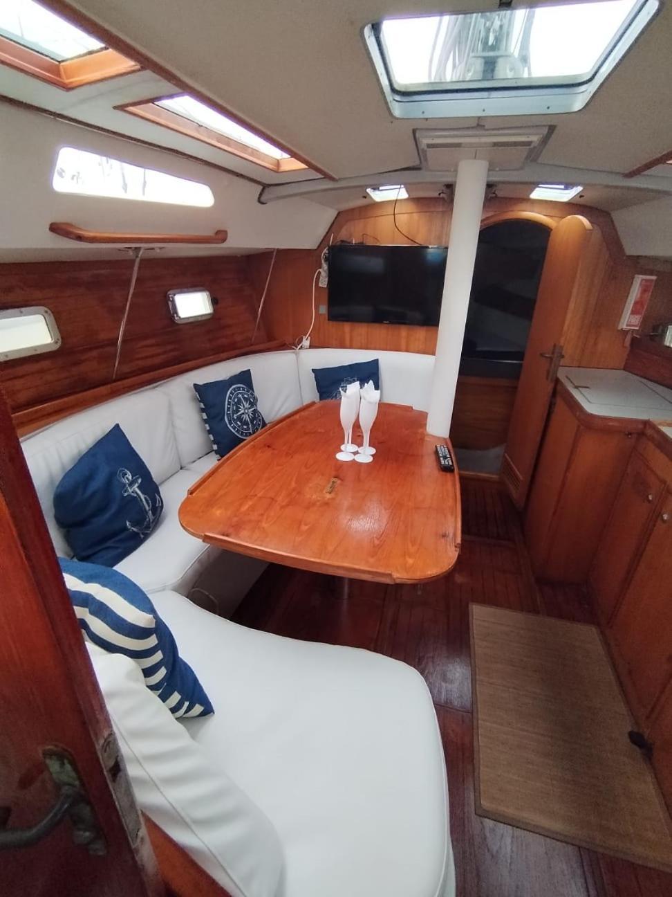 Velero Privado *