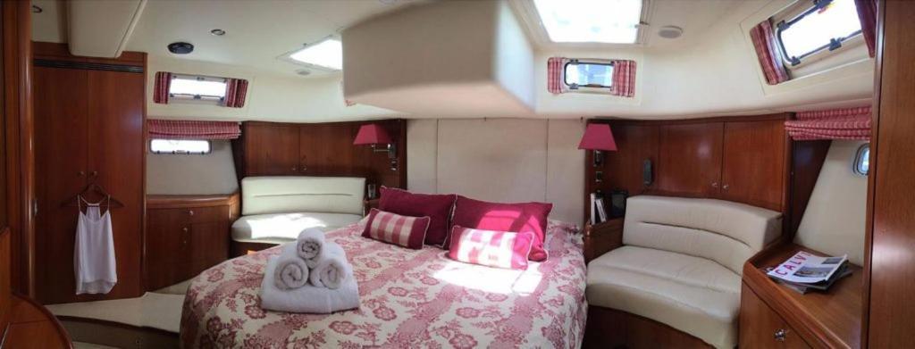 Barco De Lujo En Botel Palma de Mallorca