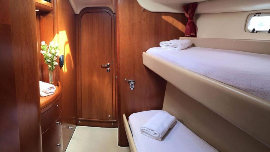 Barco De Lujo En Palma de Mallorca