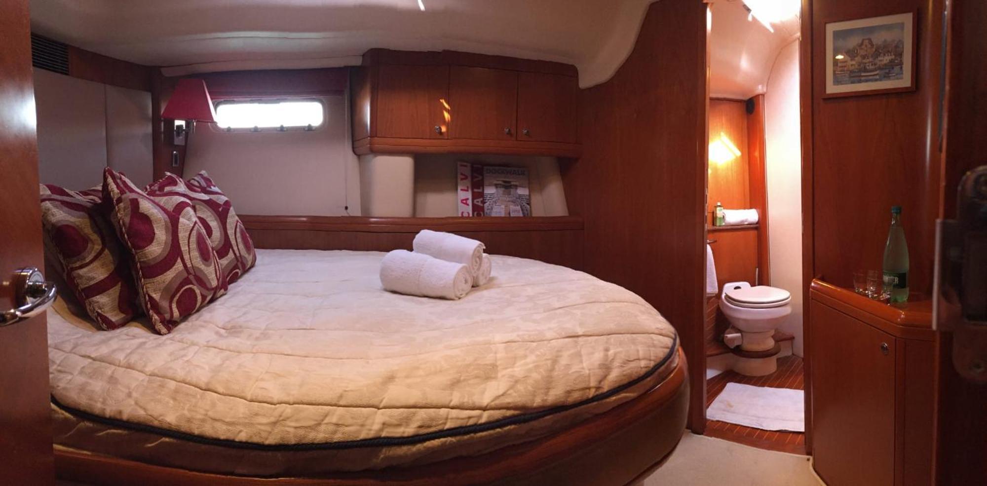 Botel Barco De Lujo En Palma de Mallorca