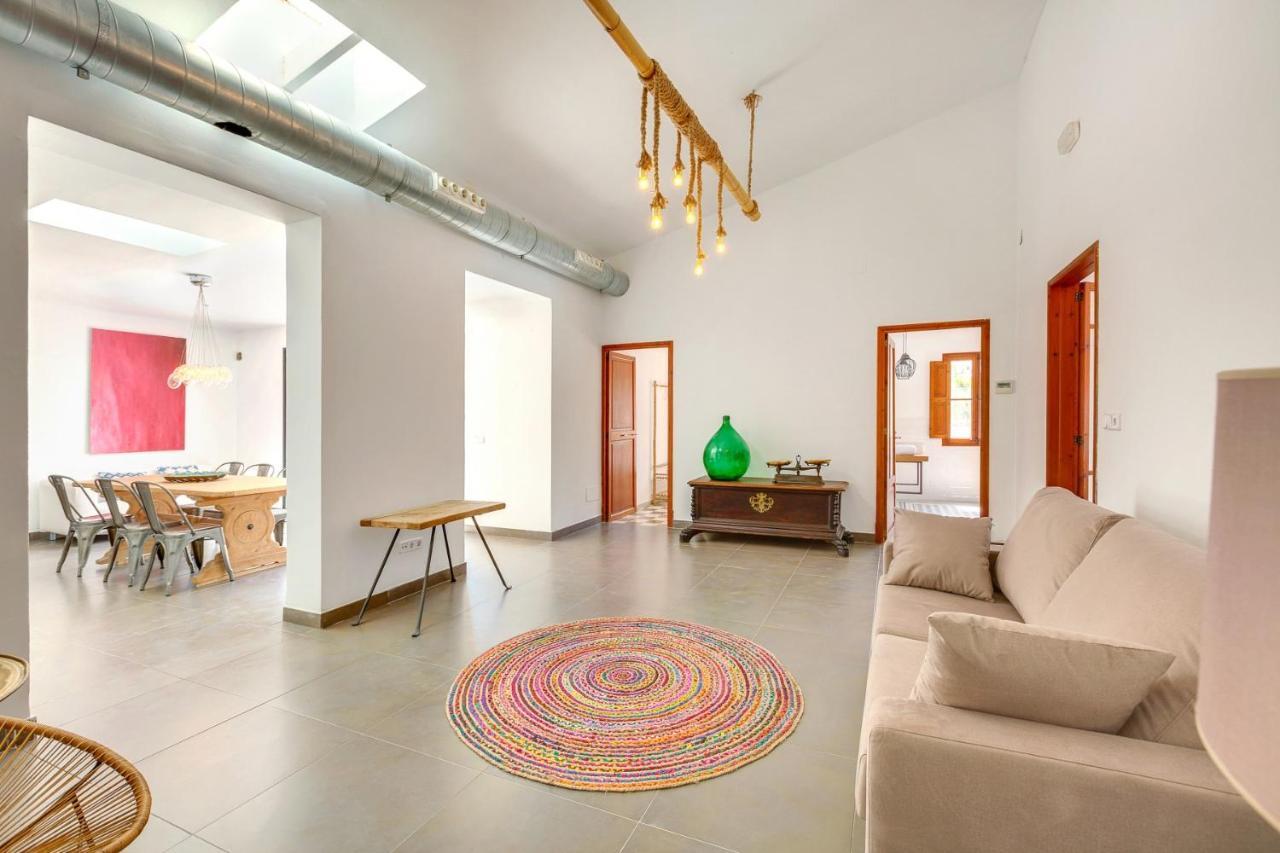 Villa Palma, Establiments Palma