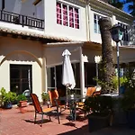 La Mimosa Guesthouse