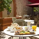 Hotel Can Cirera