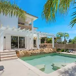 Delightful villa excellent located 130m to beach, 5km to airport, 4,5km to palma city centre
