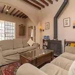 Beautiful Holiday Home With Balcony