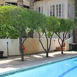 La Mimosa Guesthouse