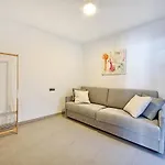 Poble Espanyol Apartments