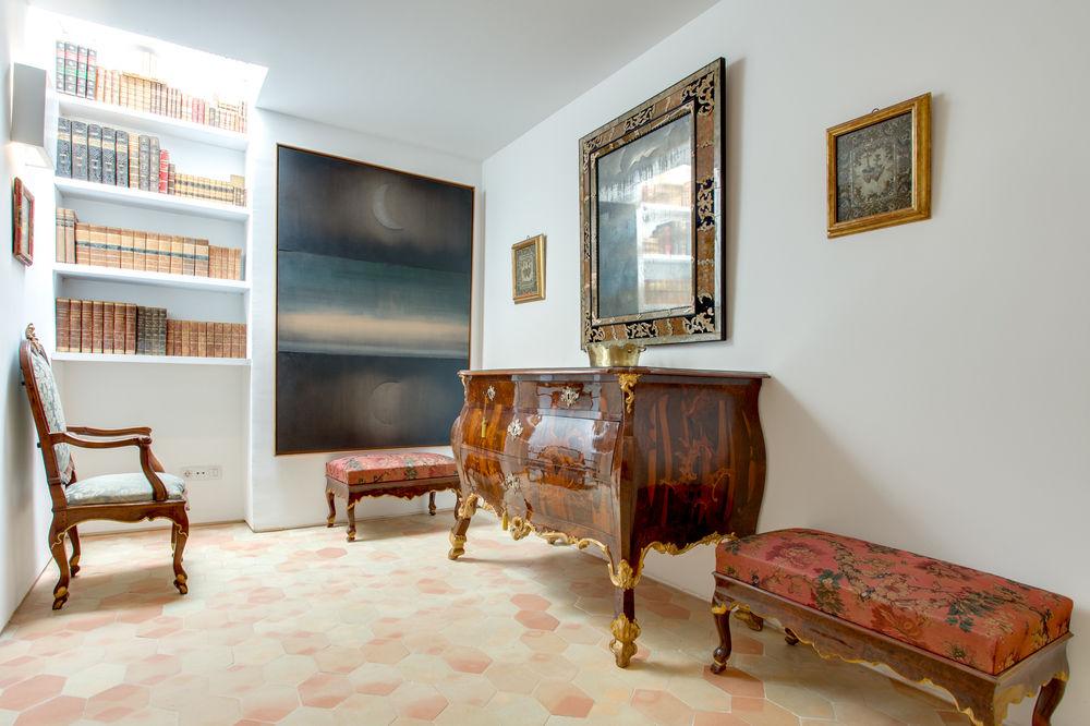 Ah Art Hotel 4*