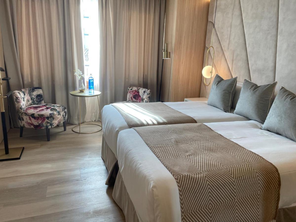 Khách sạn Nivia Born Boutique