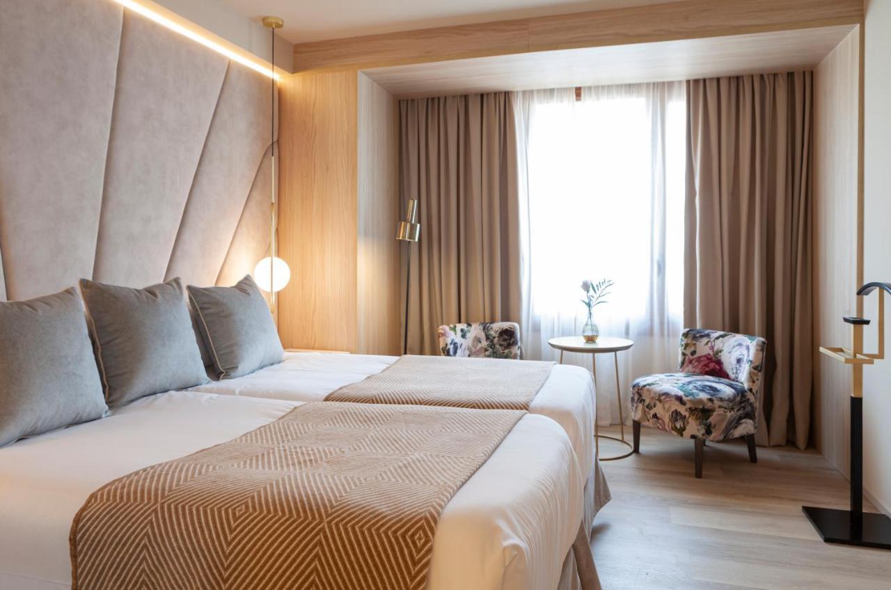Khách sạn Nivia Born Boutique 5*