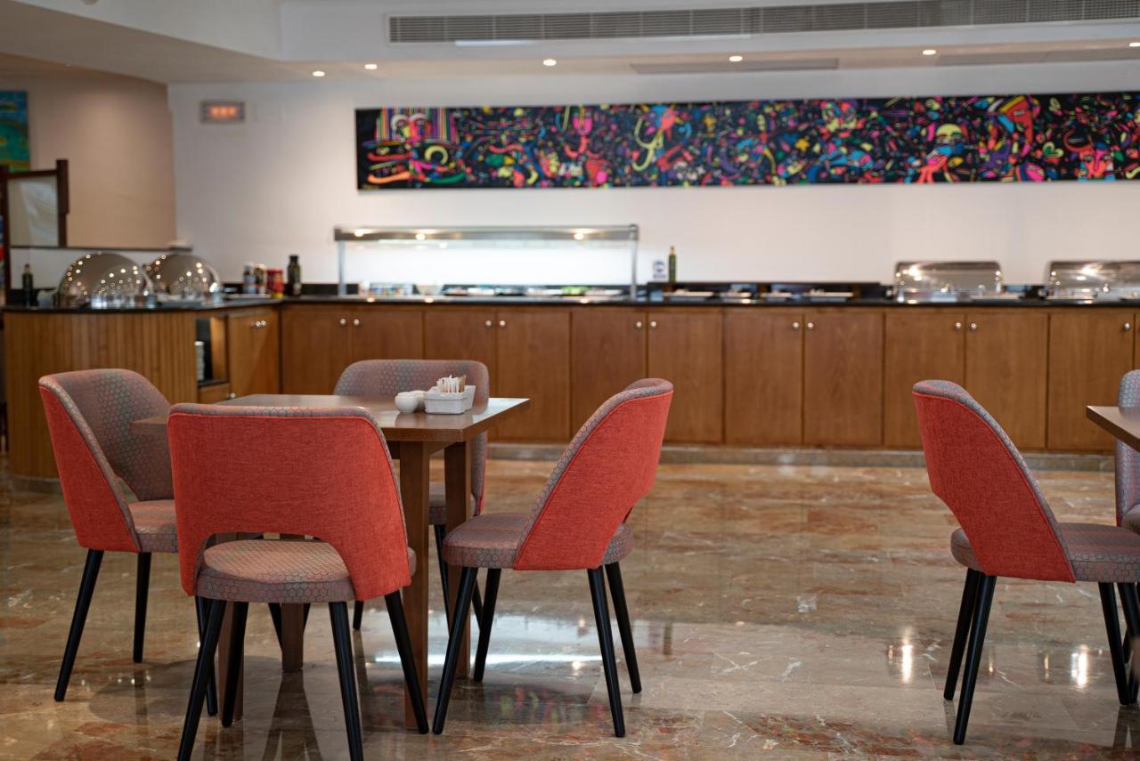 Artmadams Hotel