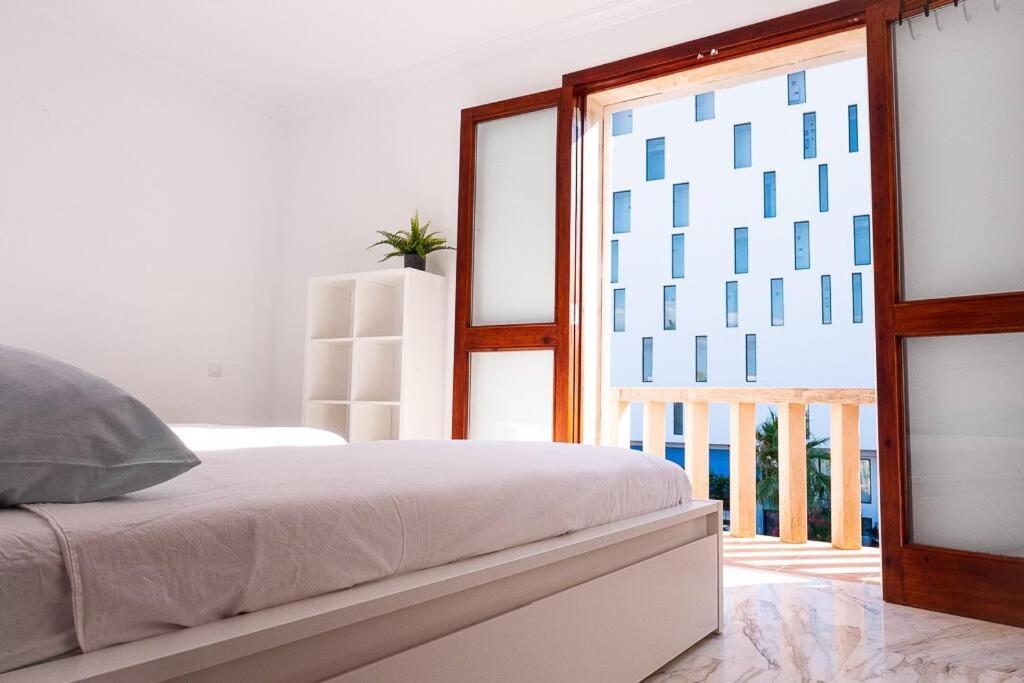 Marbella: 6 W/ Pool & 70m To The Palma de Mallorca