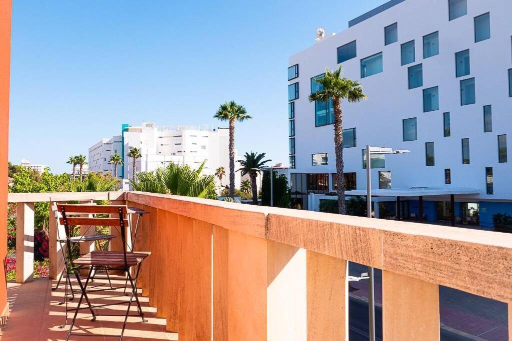 Villa Marbella: 6 W/ Pool & 70m To The