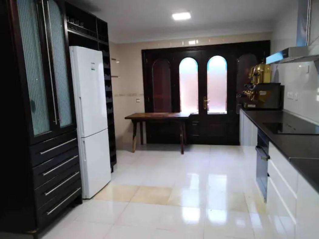 With Private Pool -palma Ambassador Center Etv14825 Villa *