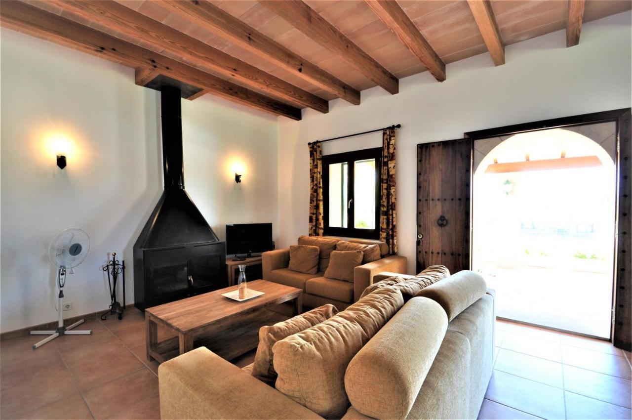 Villa Cas Borrassos- Con Piscina Privada Y Vistas Despejadas