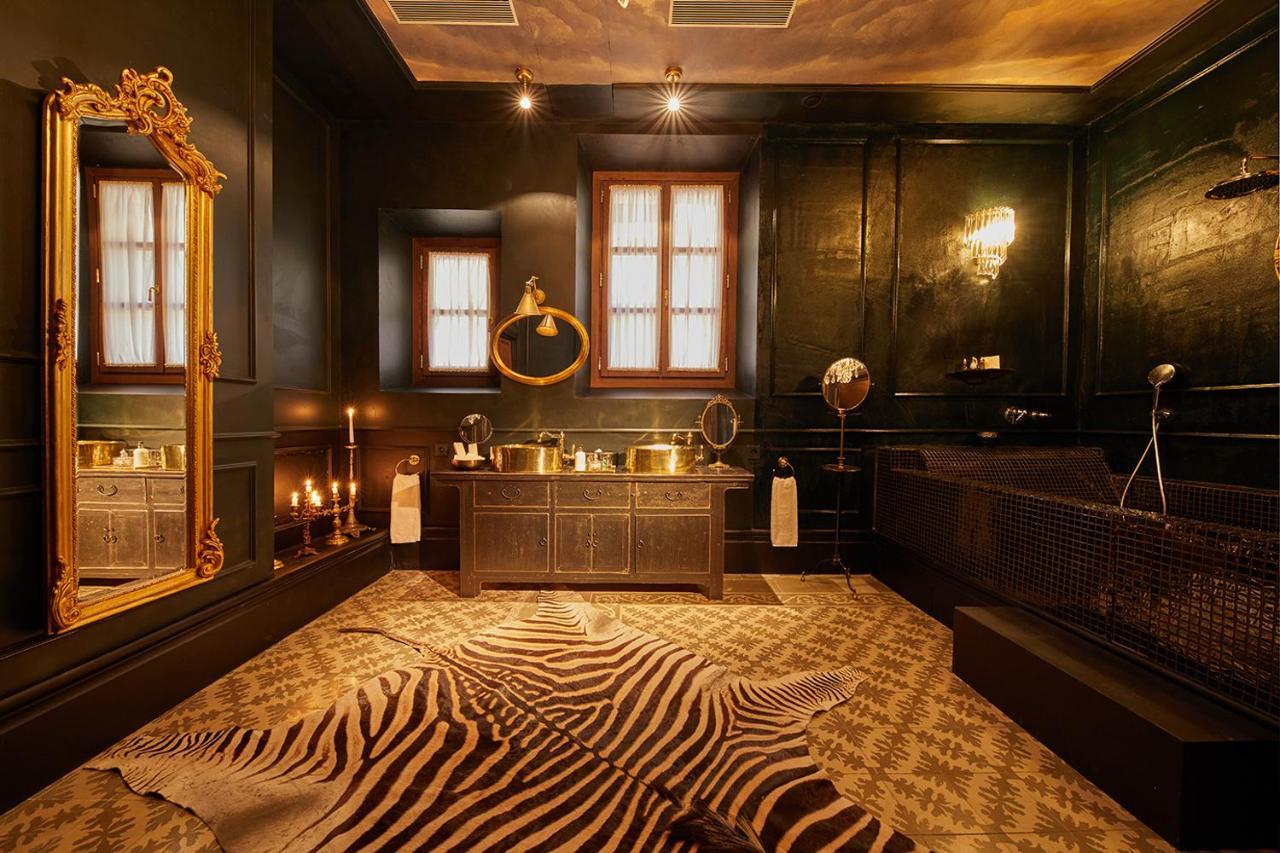 - Adults Only Hotel