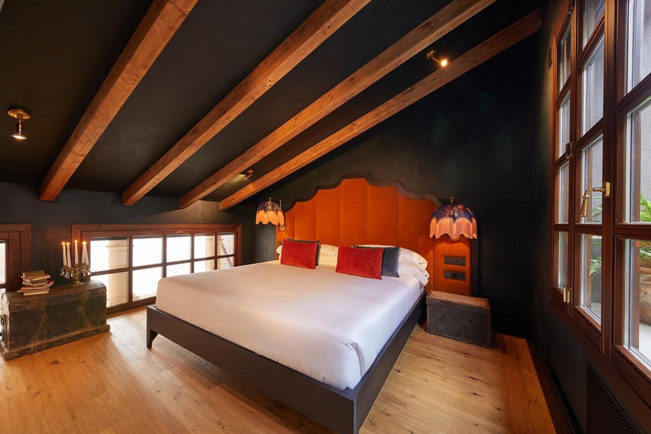 - Adults Only Hotel