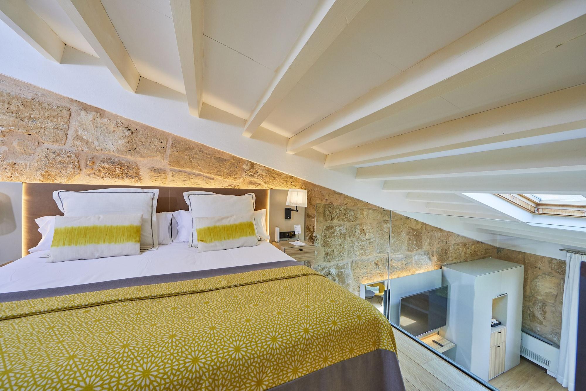 Khách sạn Santa Clara Urban & 4*