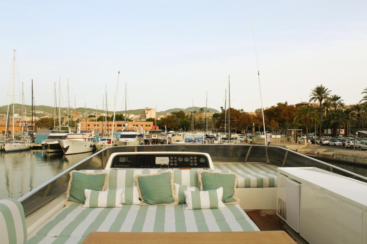 Essoess Boat - Five Star - Exclusive Use Botel Palma de Mallorca