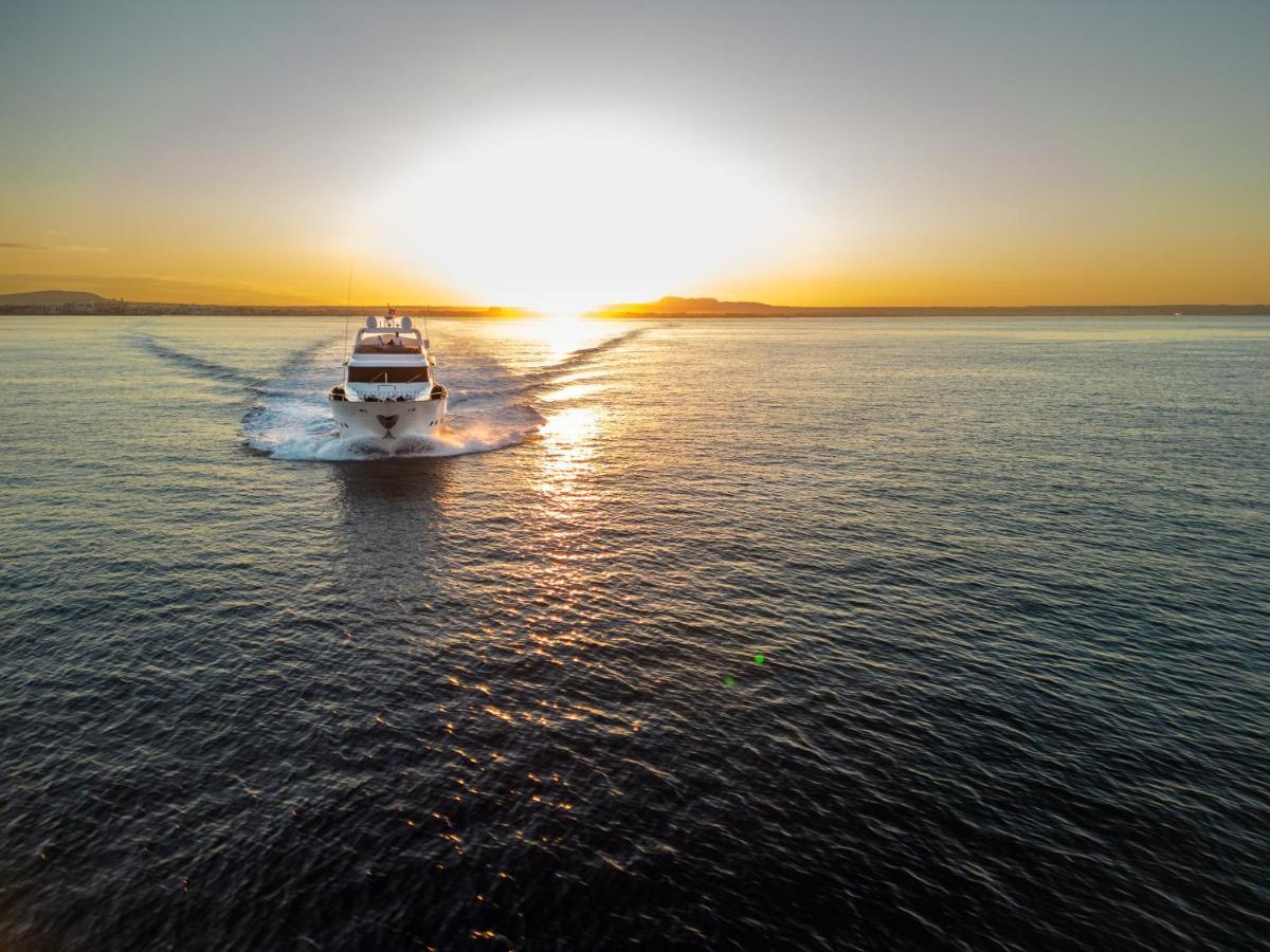Essoess Boat - Five Star - Exclusive Use Palma de Mallorca
