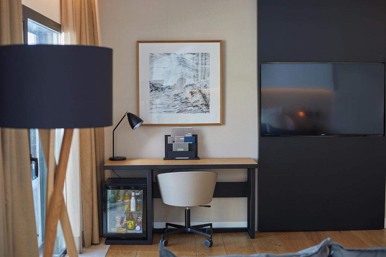 Khách sạn Nakar 4*