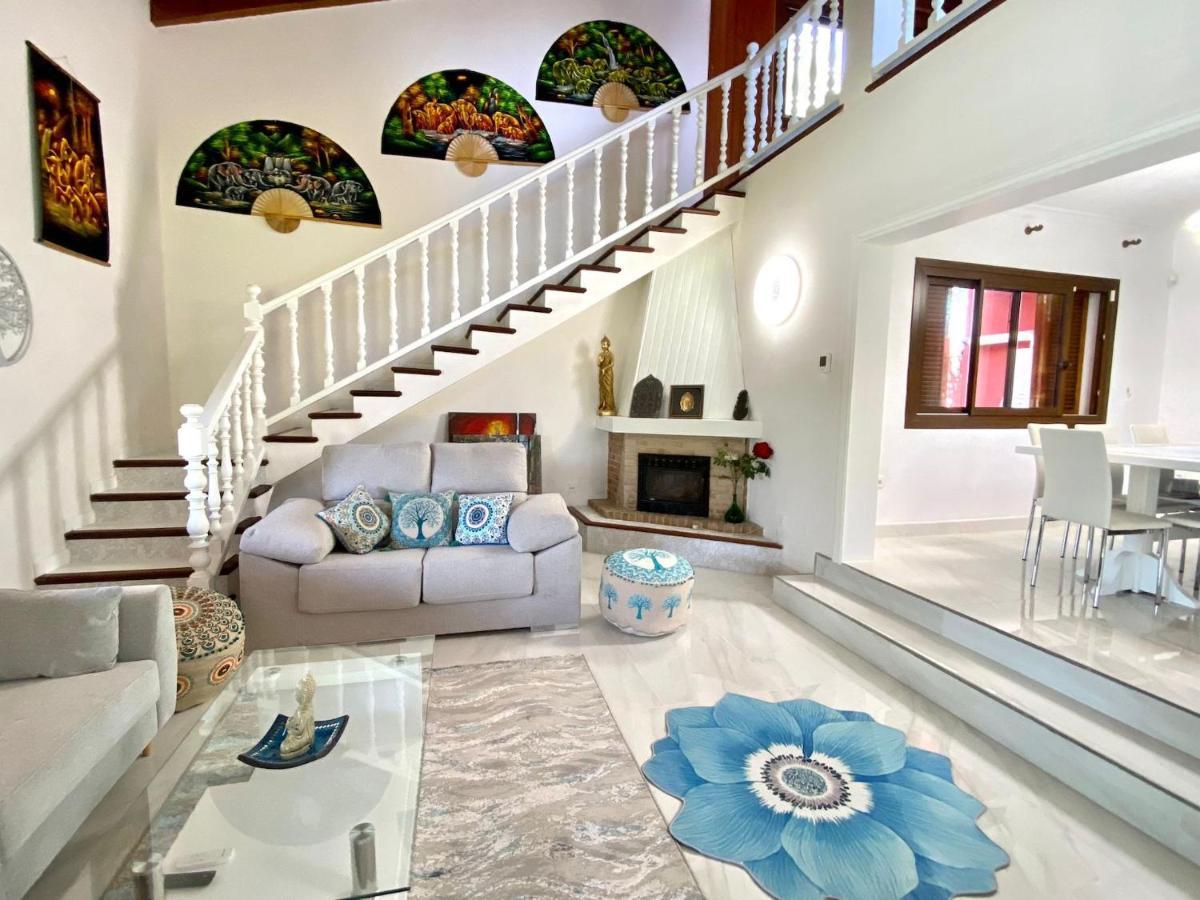 Thai Garden Villa *