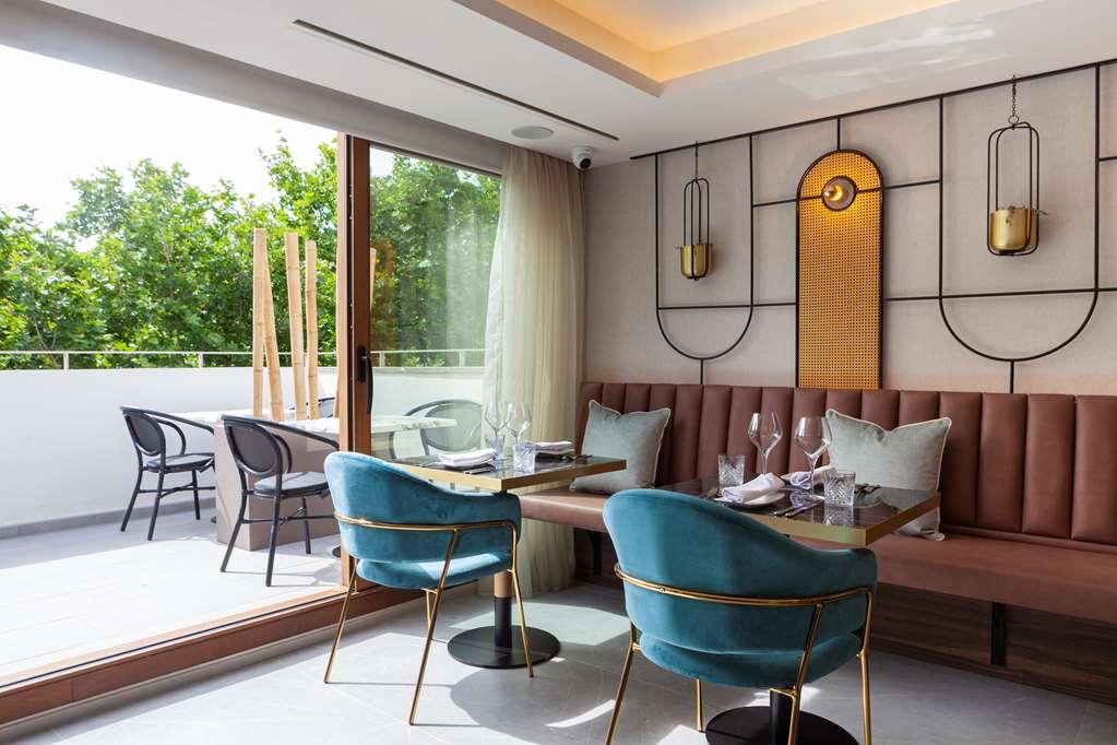 Khách sạn Nivia Born Boutique 5*