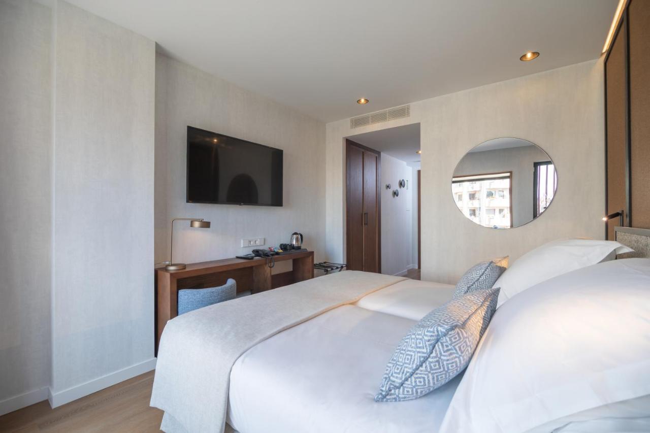 Hotel Js Plaza 4*