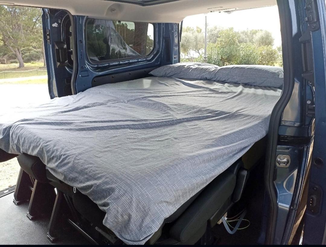 Campsite Ford Transit Custom Camper *