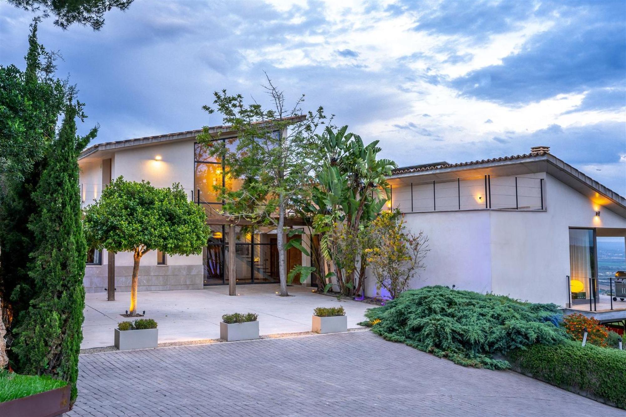 Bonita Con Vistas Espectaculares, Perfecto Familias Villa *