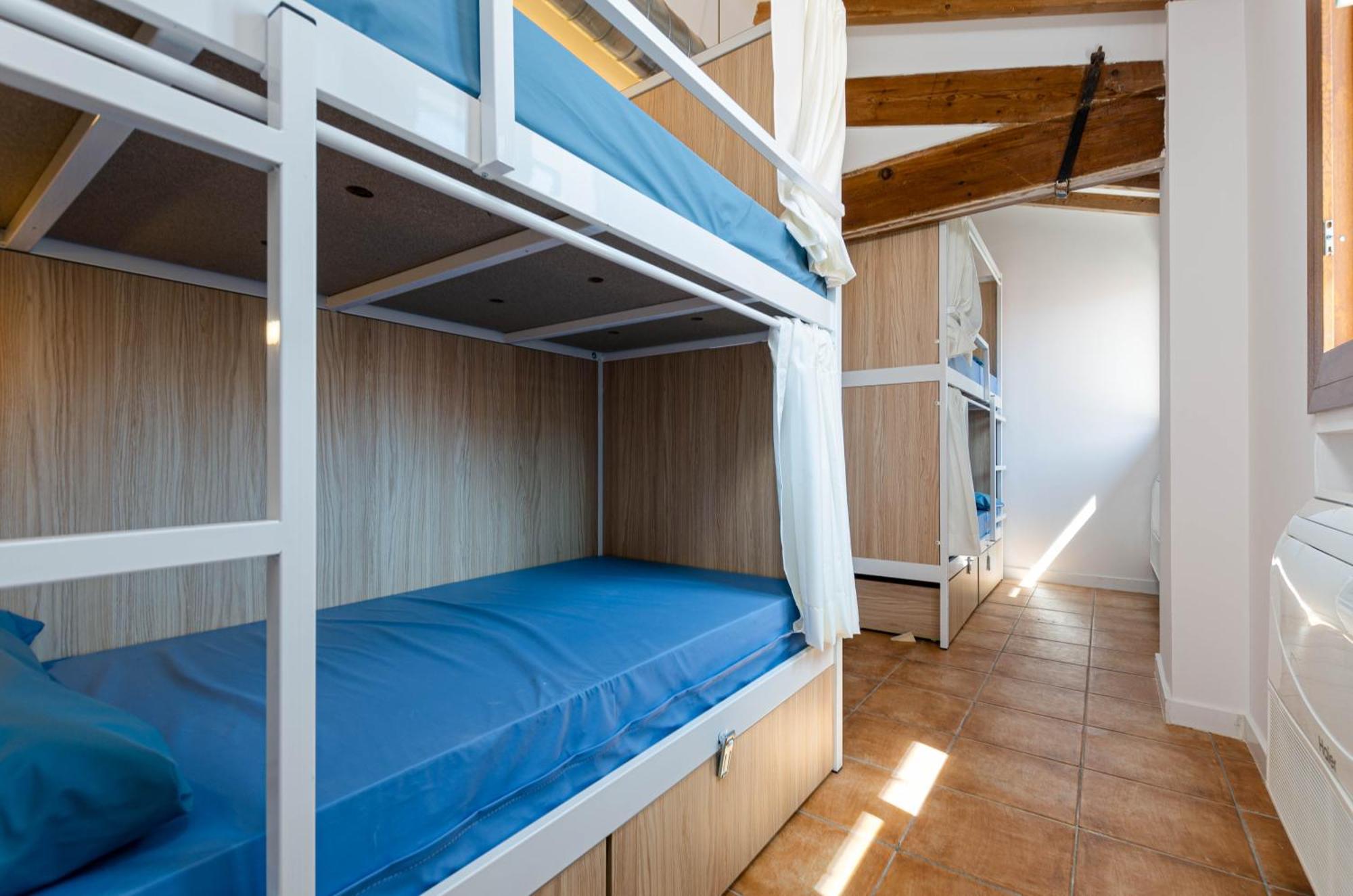 Hostel Urban